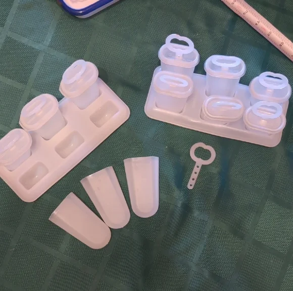Heart-Shaped Handle Tupperware Popsicle Molds - Picture 7 of 7